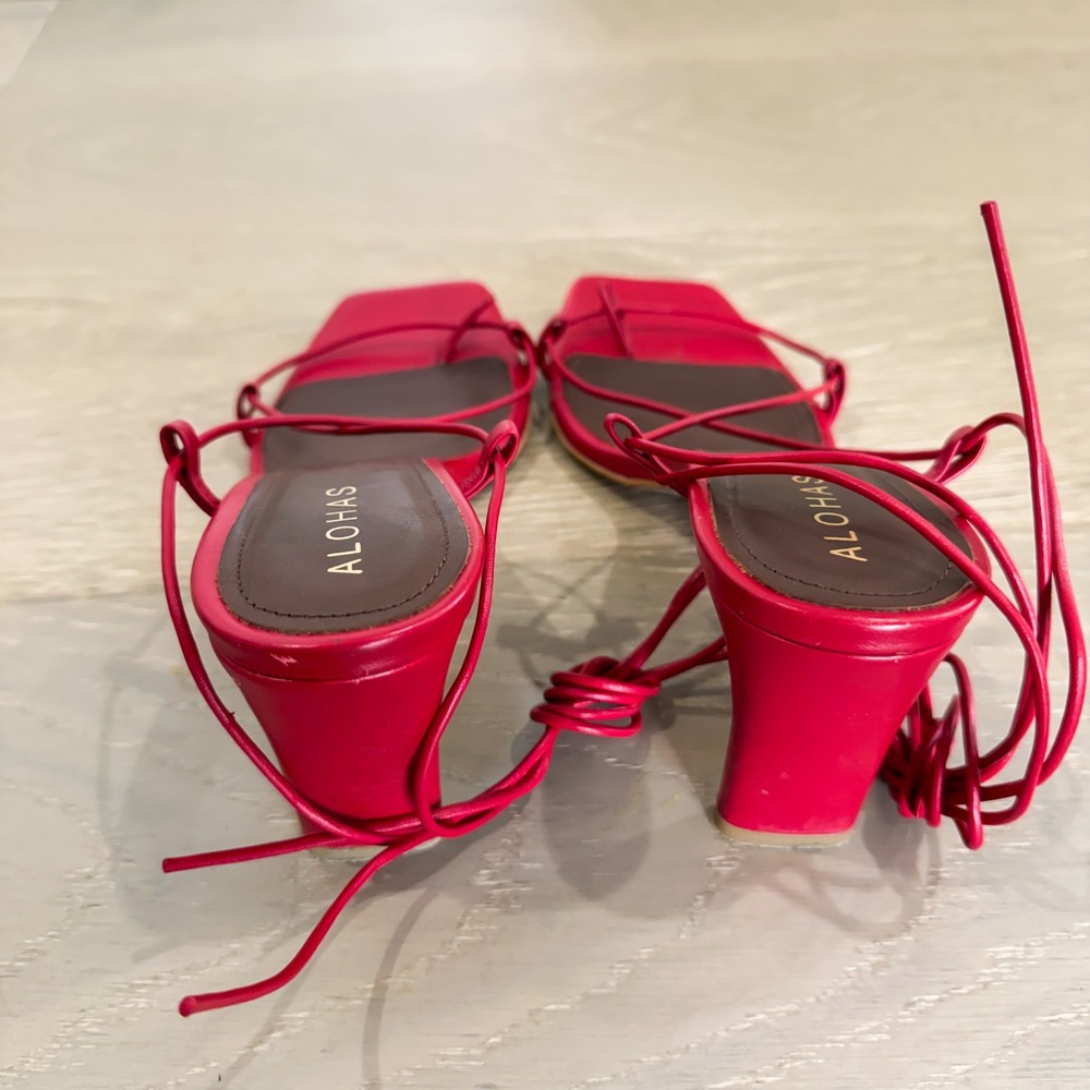 ALOHAS Red Lace-Up Square-Toe Sandal - Picture 6 of 10